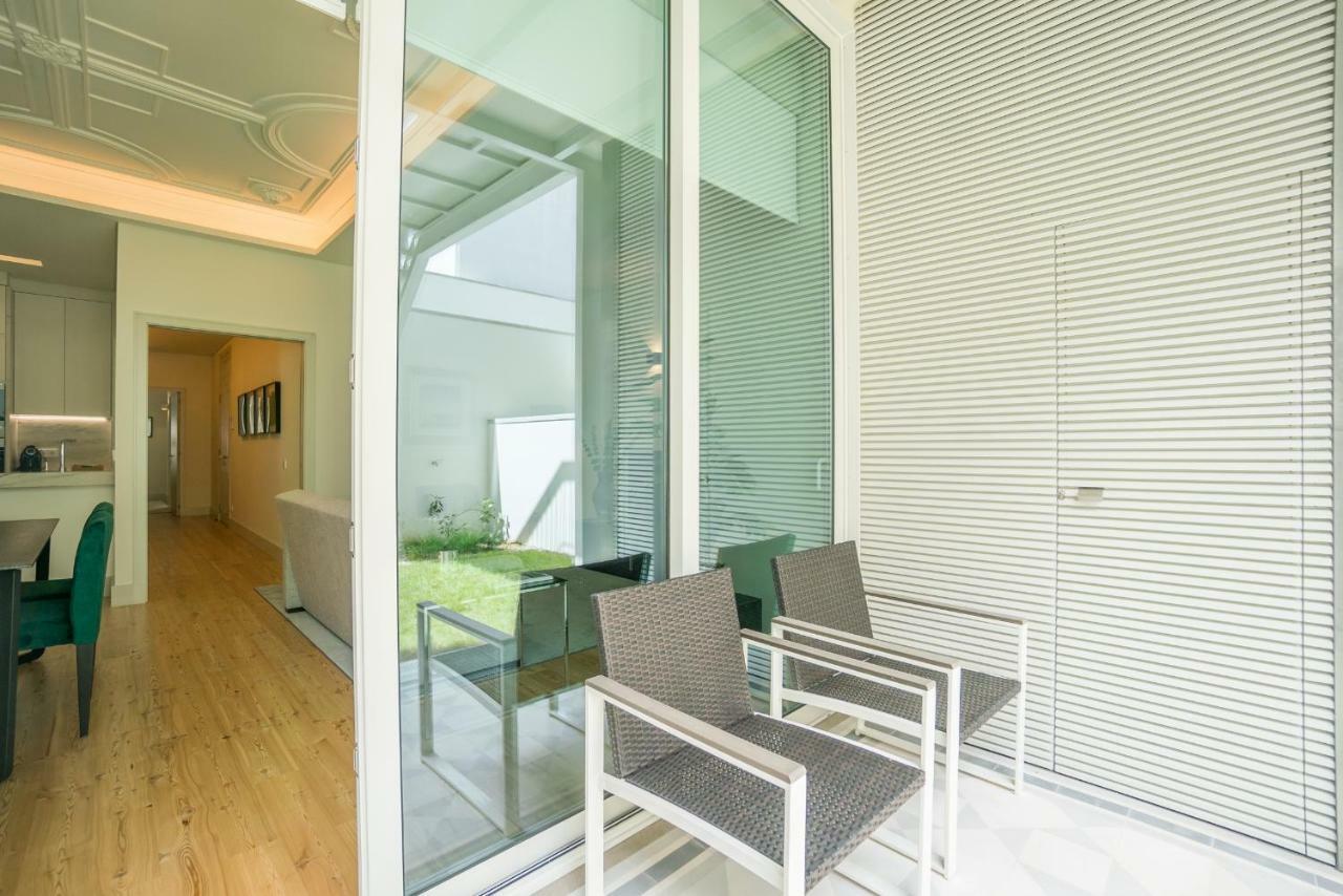 Courtyard & Elegance Apartment Lisbona Esterno foto