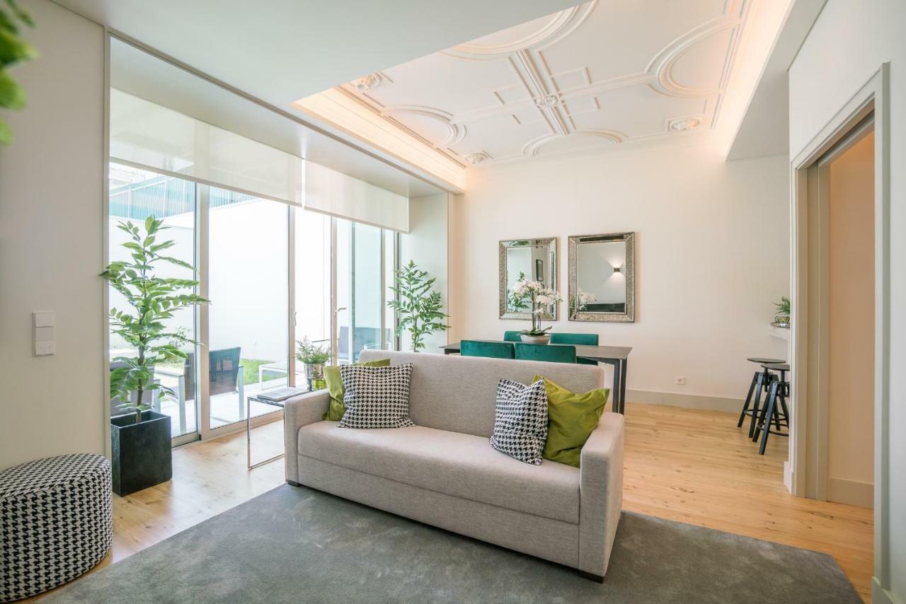 Courtyard & Elegance Apartment Lisbona Esterno foto