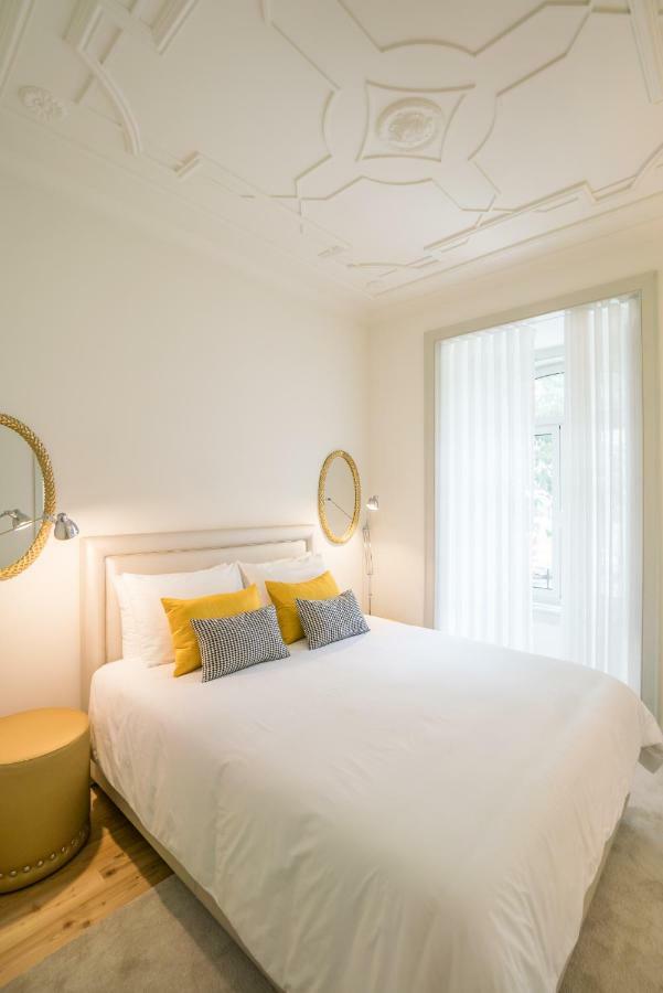 Courtyard & Elegance Apartment Lisbona Esterno foto