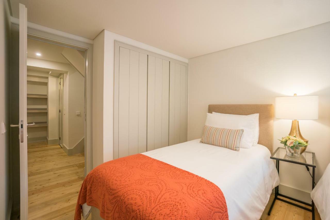 Courtyard & Elegance Apartment Lisbona Esterno foto