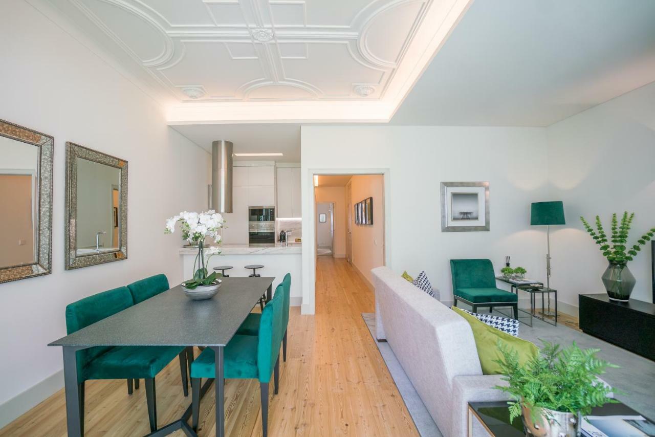 Courtyard & Elegance Apartment Lisbona Esterno foto