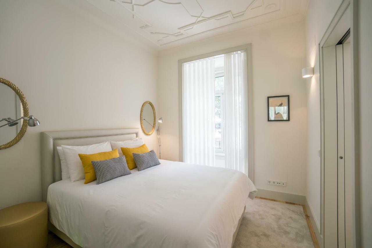 Courtyard & Elegance Apartment Lisbona Esterno foto
