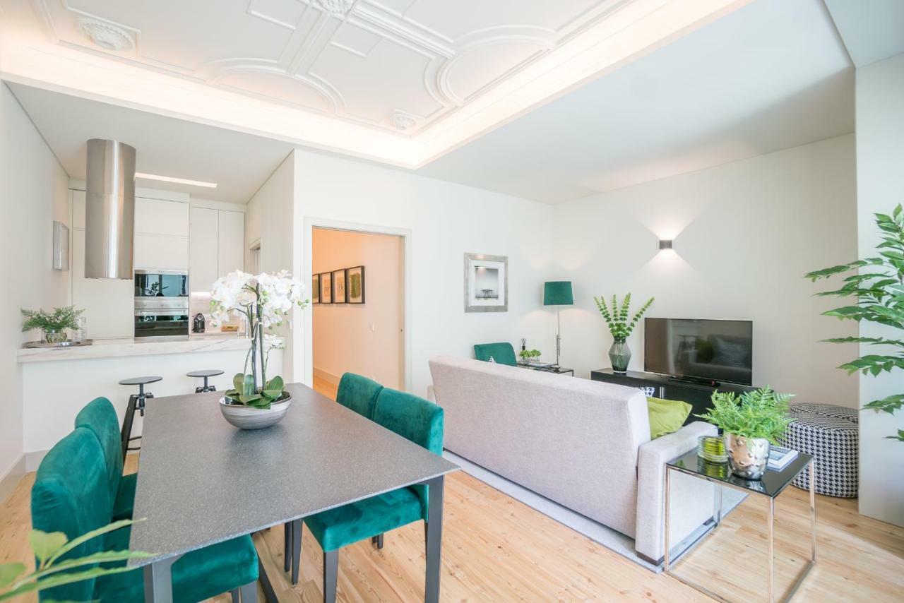 Courtyard & Elegance Apartment Lisbona Esterno foto