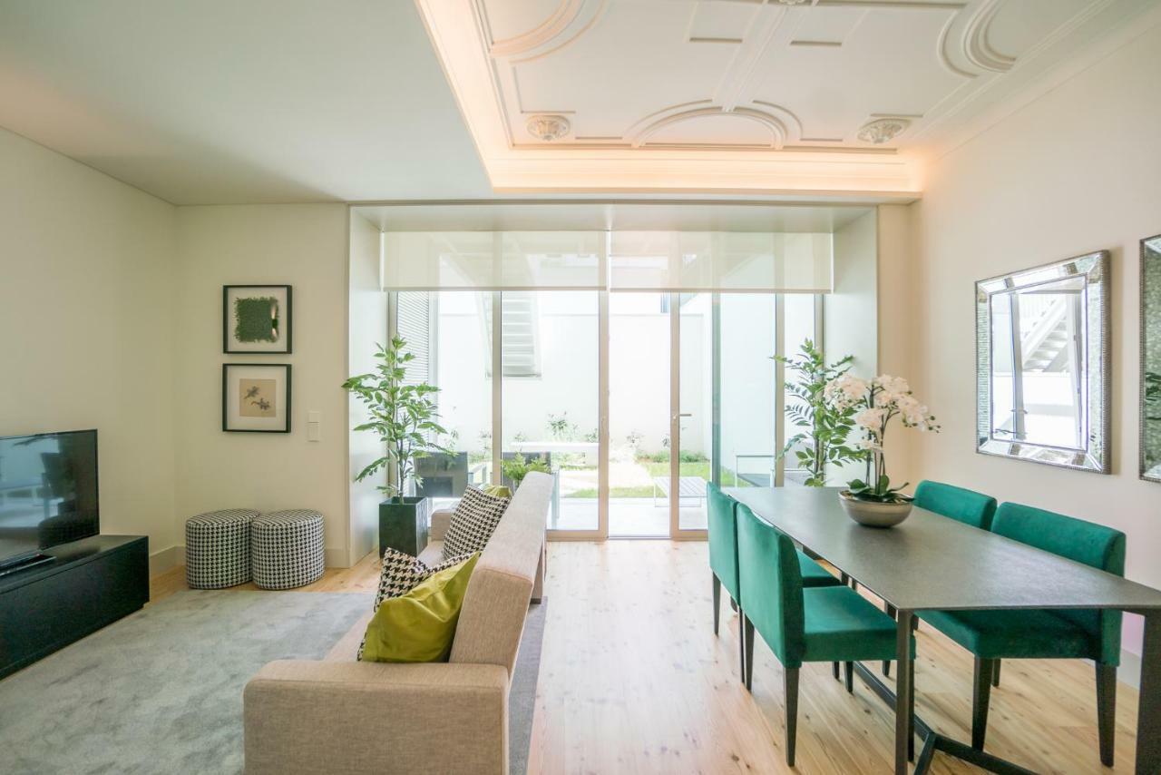 Courtyard & Elegance Apartment Lisbona Esterno foto