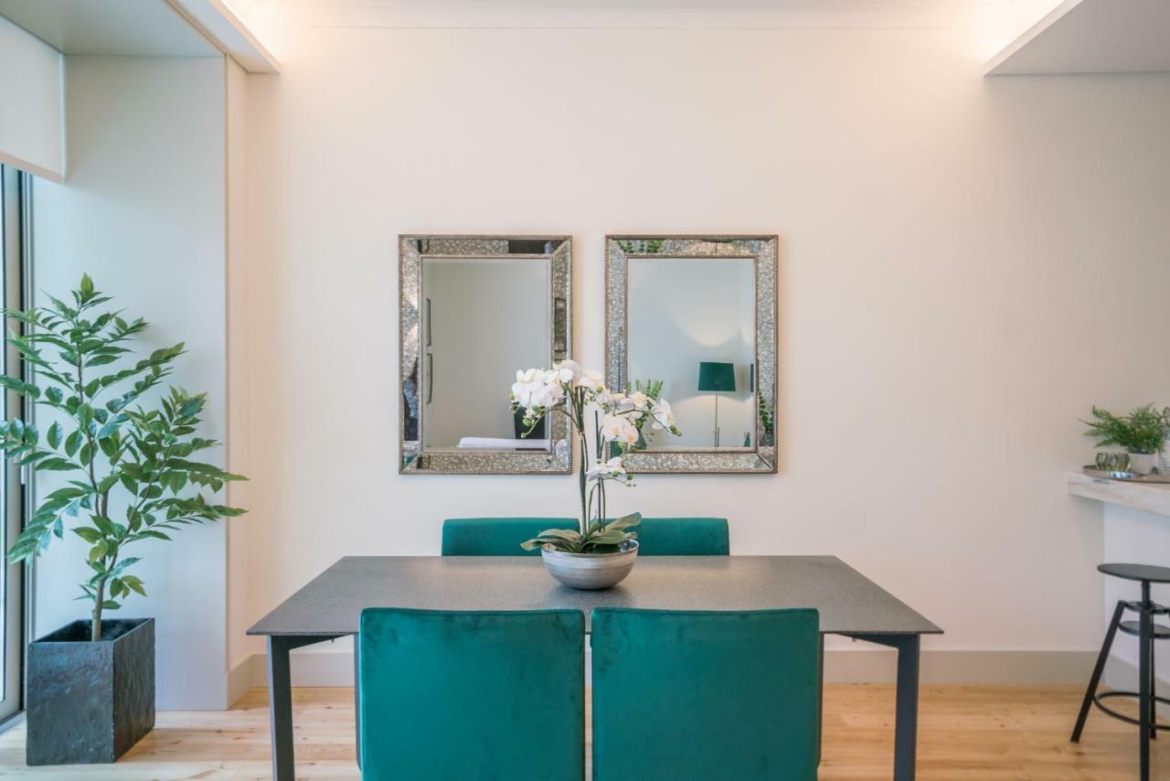 Courtyard & Elegance Apartment Lisbona Esterno foto