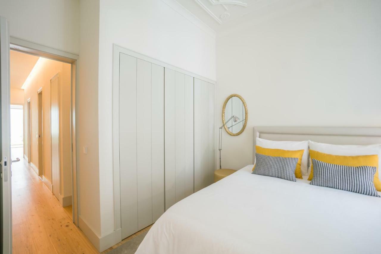 Courtyard & Elegance Apartment Lisbona Esterno foto
